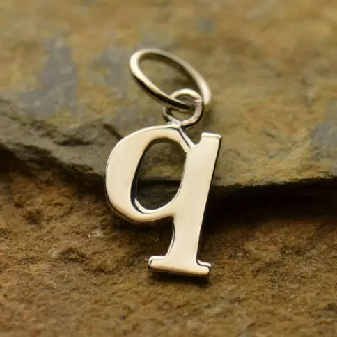 Sterling Silver Lowercase q Typewriter Letter Charm 16x8mm - 1pc