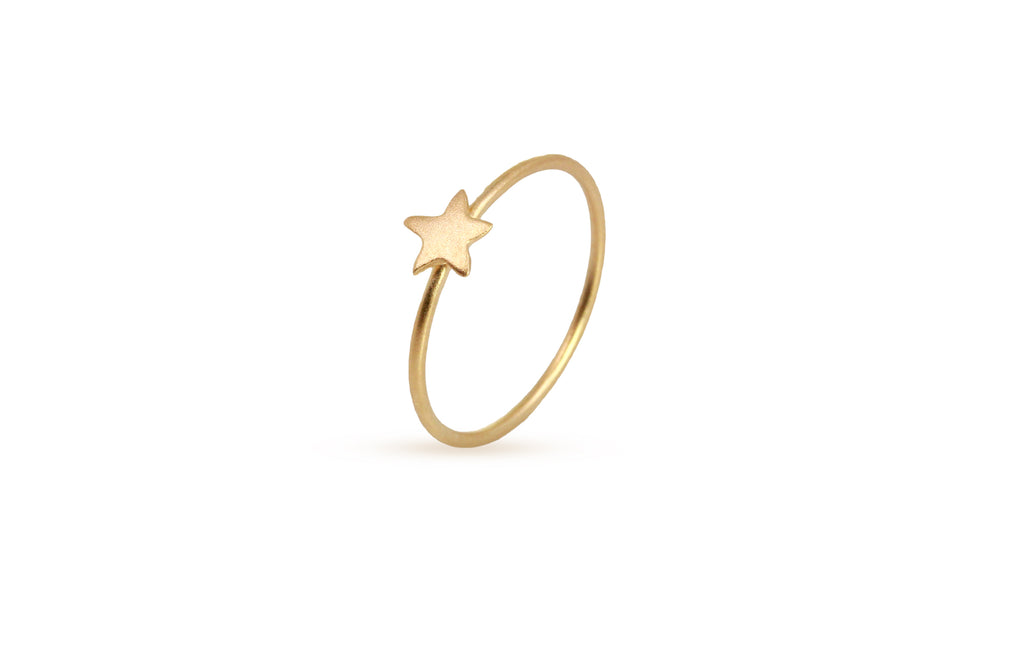 Anillo de estrella diminuta de plata esterlina bañada en oro de 24 quilates, talla 8, 1 pieza